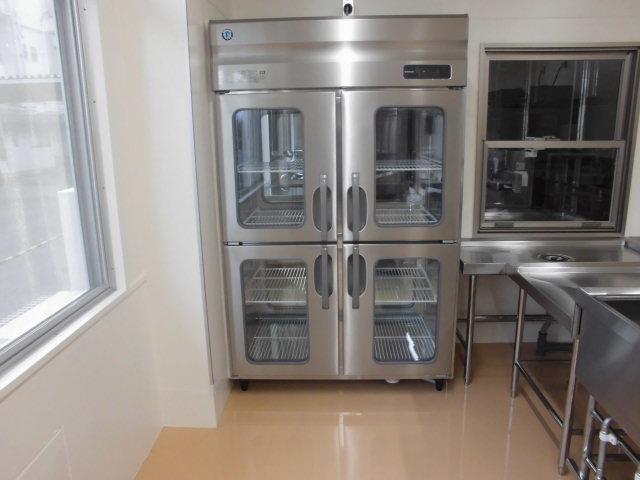 パススルー冷蔵庫